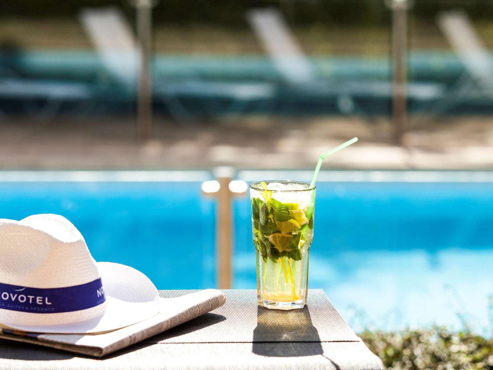 Novotel Saint-Quentin En Yvelines Magny-les-Hameaux Exterior foto