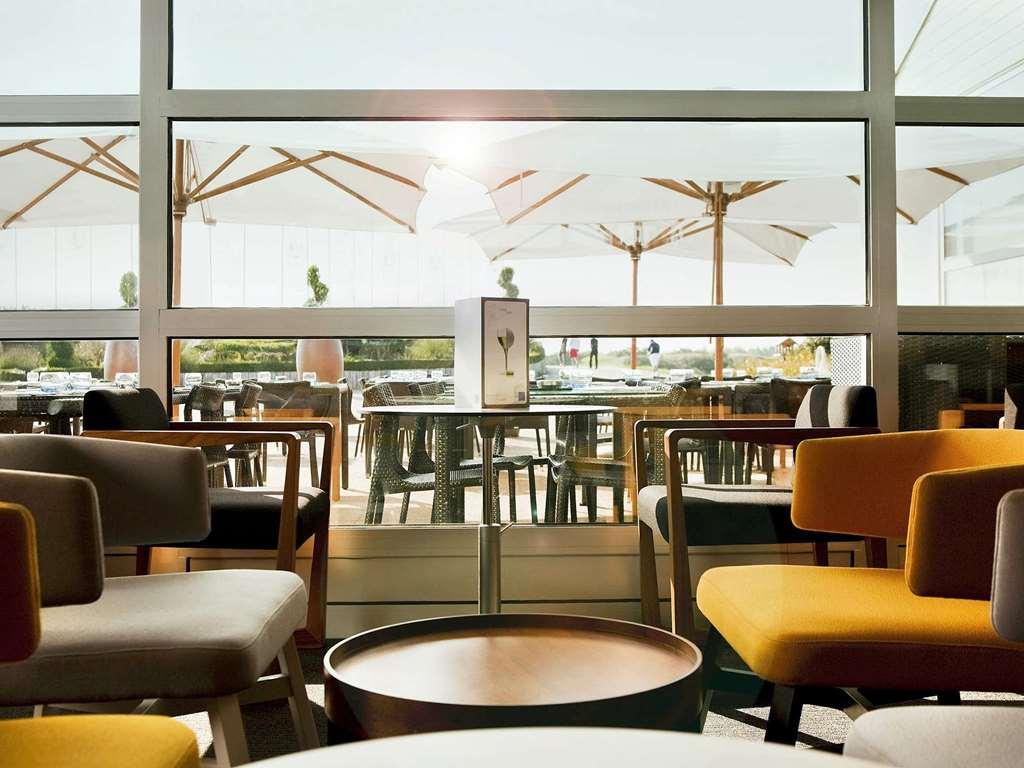 Novotel Saint-Quentin En Yvelines Magny-les-Hameaux Restaurante foto