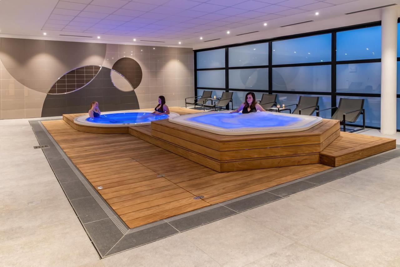 Novotel Saint-Quentin En Yvelines Magny-les-Hameaux Exterior foto